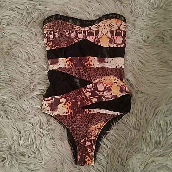 BEACH RIOT Leopard face one piece - Picture 3 of 4